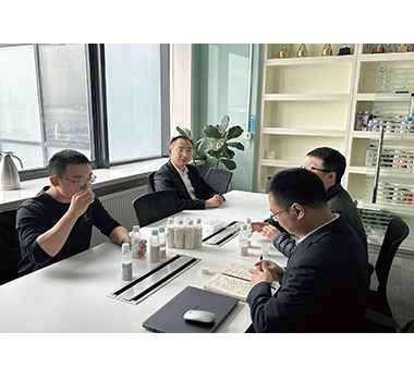 公司赴內(nèi)蒙古伊利實業(yè)集團進行技術(shù)交流